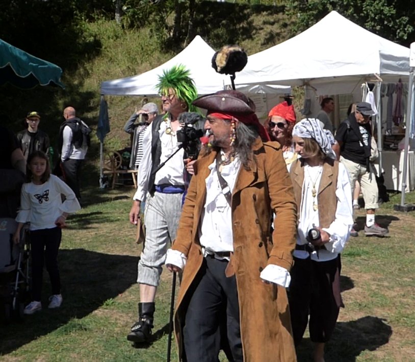 vlcsnap-2018-09-11-19h33m00s98